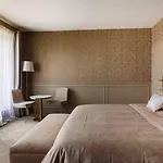 Le Château D Couette-café 4*
