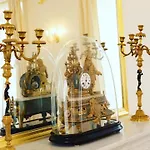 ベッド・アンド・ブレックファスト Le Chateau D 4*