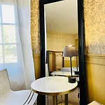 Le Chateau D فندق مبيت وإفطار 4*