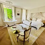 Le Chateau D فندق مبيت وإفطار 4*
