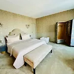 Le Chateau D 4*