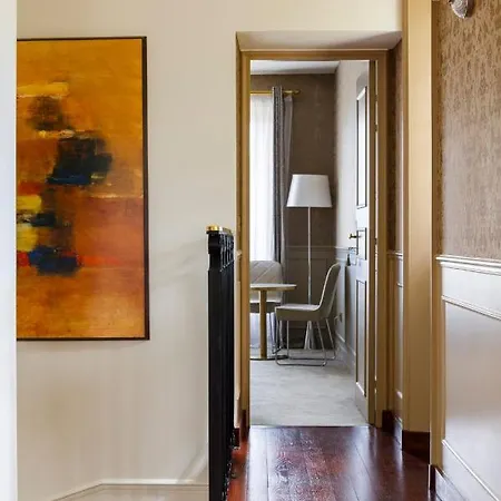 Le Chateau D Bed & Breakfast