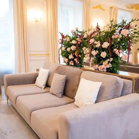 Le Chateau D *