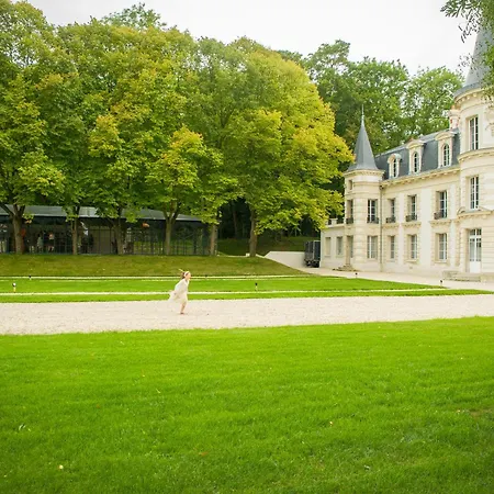 Le Chateau D *