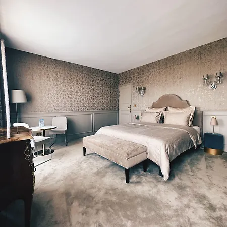 Le Château D Couette-café 4*