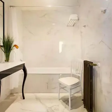 Le Chateau D 4*