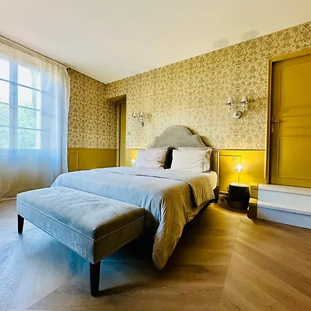 Le Chateau D 4*