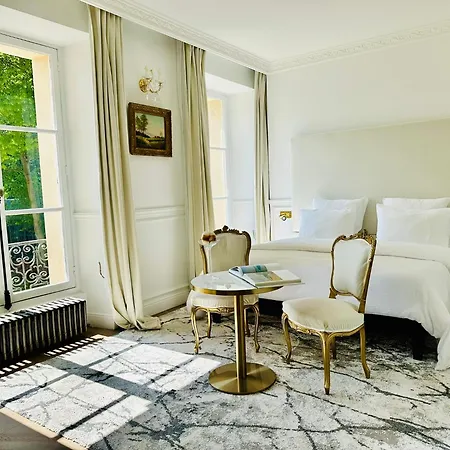 Le Chateau D 4*