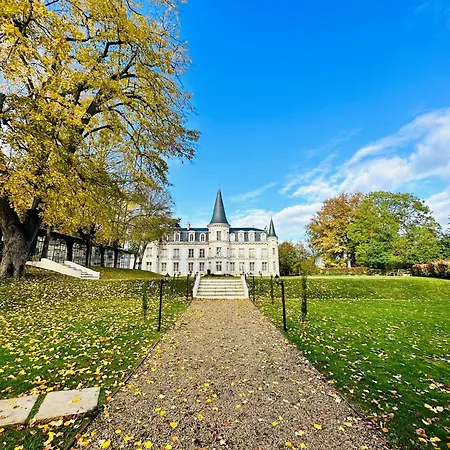 B&B Le Chateau D 4*
