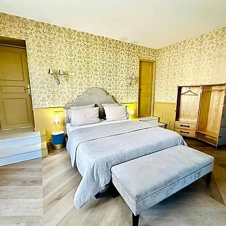 Le Chateau D