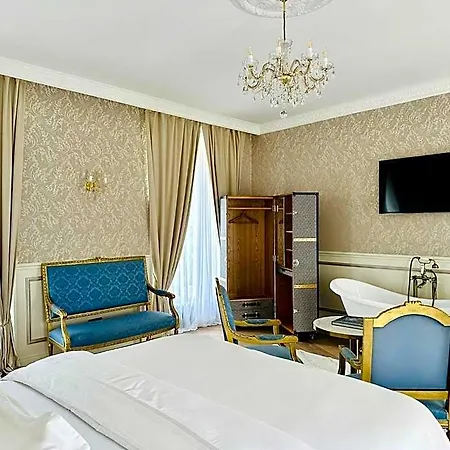 Bed & Breakfast Le Chateau D Hardricourt