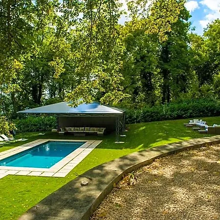 Le Chateau D 4*
