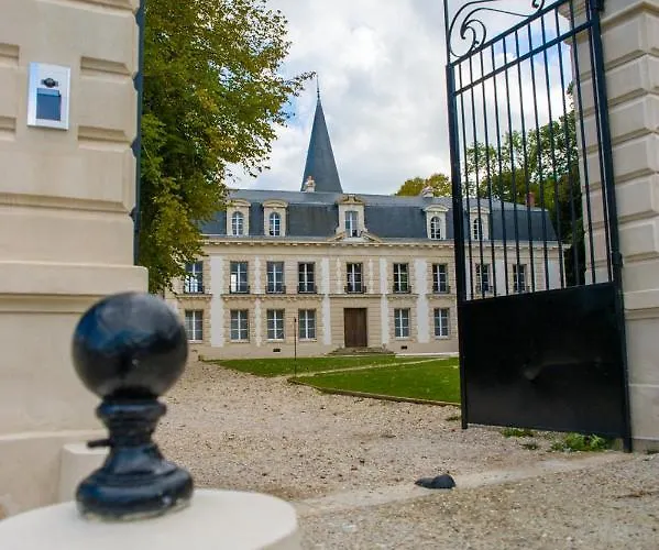 Le Chateau D 4* Hardricourt