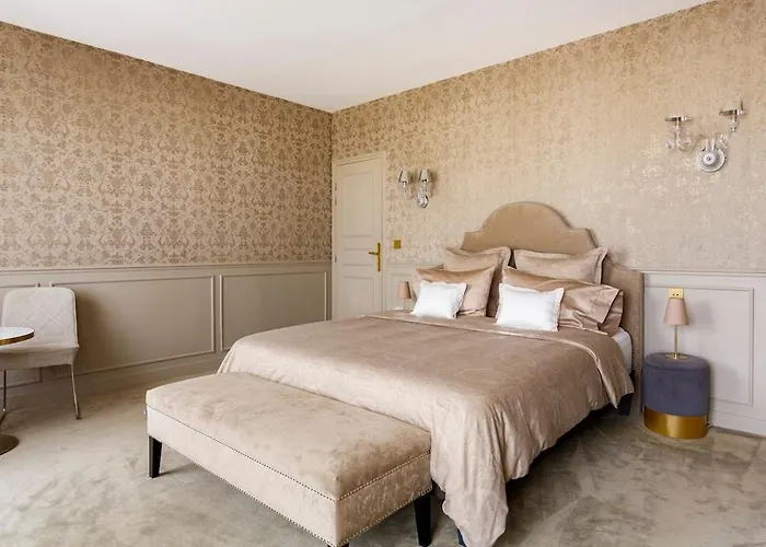 فندق مبيت وإفطار Le Chateau D Hardricourt