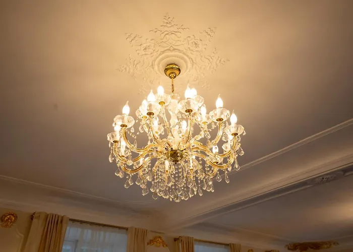 Couette-café Le Château D Hardricourt