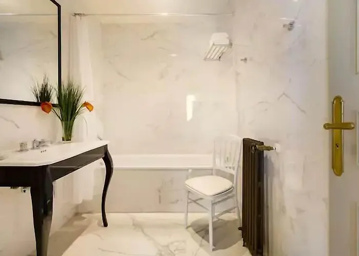 Le Château D 4*
