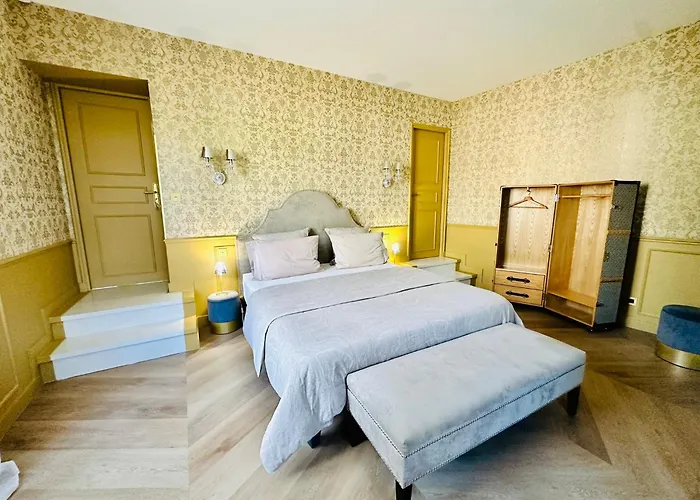 Le Chateau D 4* Hardricourt